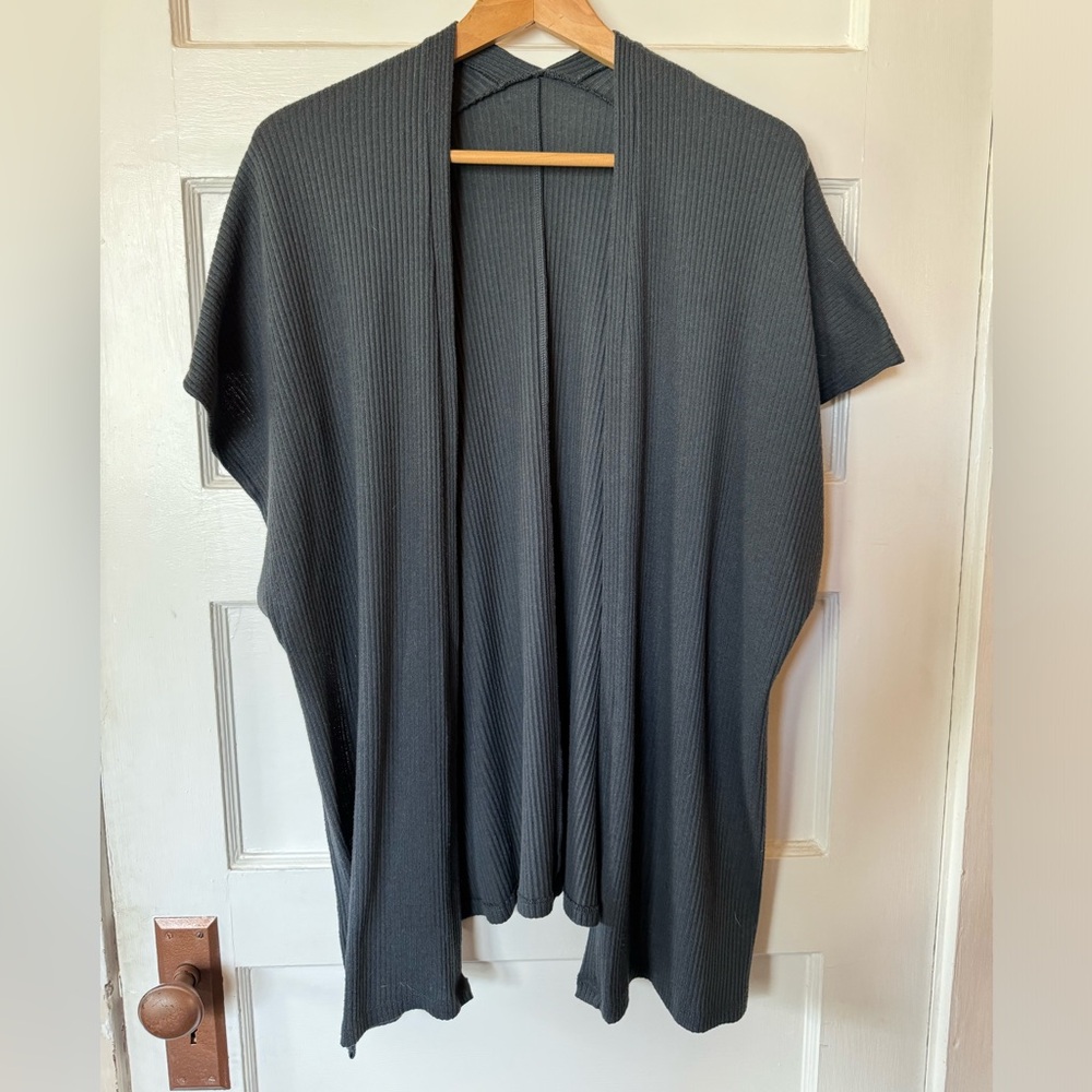 F21 Forever 21 charcoal grey open kimono size Large